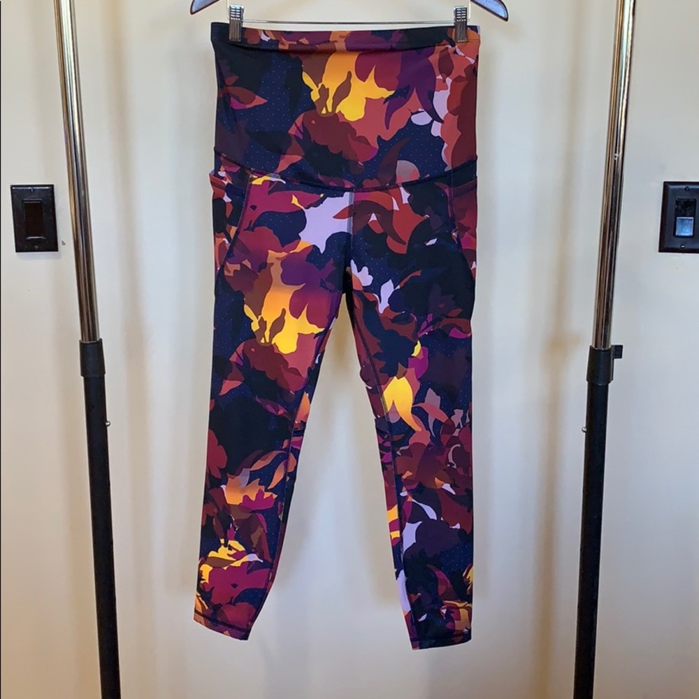 Old Navy Maternity workout leggings